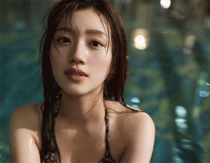 佐佐木美玲是谁 佐佐木美玲作品阳光中的旅行你看过吗预览图