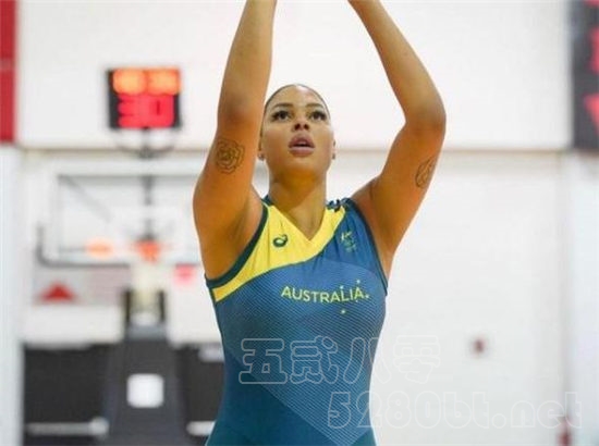 坎贝奇(Elizabeth Cambage)是谁 伊丽莎白·坎贝奇个人资料预览图