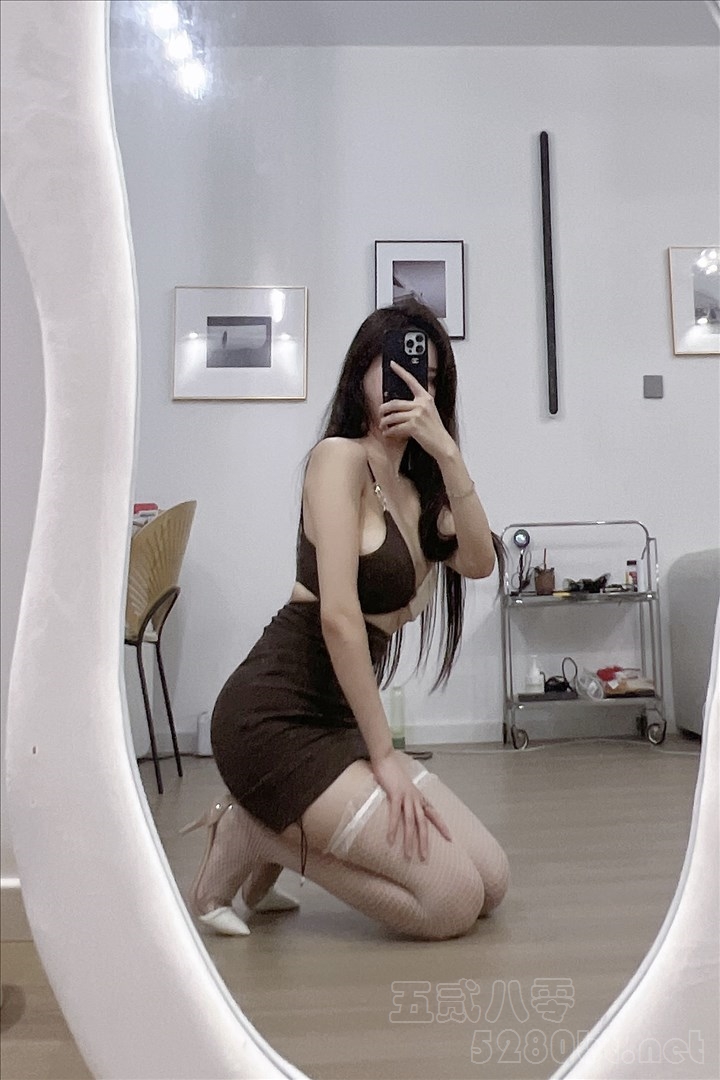 周妍希渔网袜[43P+1V／502MB]推荐预览图