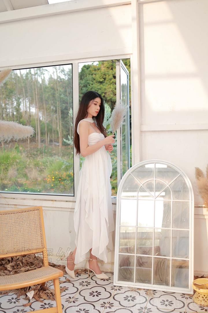 [尤蜜丝]穿搭写真 NO.143[64P／648MB]推荐预览图