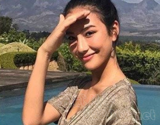 Adeline Rudolph是谁 Adeline Rudolph个人资料预览图