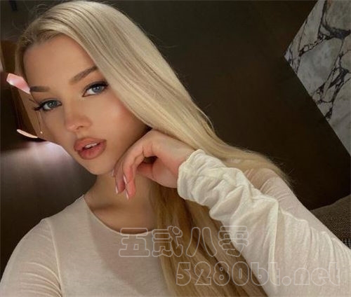 shuysskaya是谁 真有点像芭比娃娃预览图