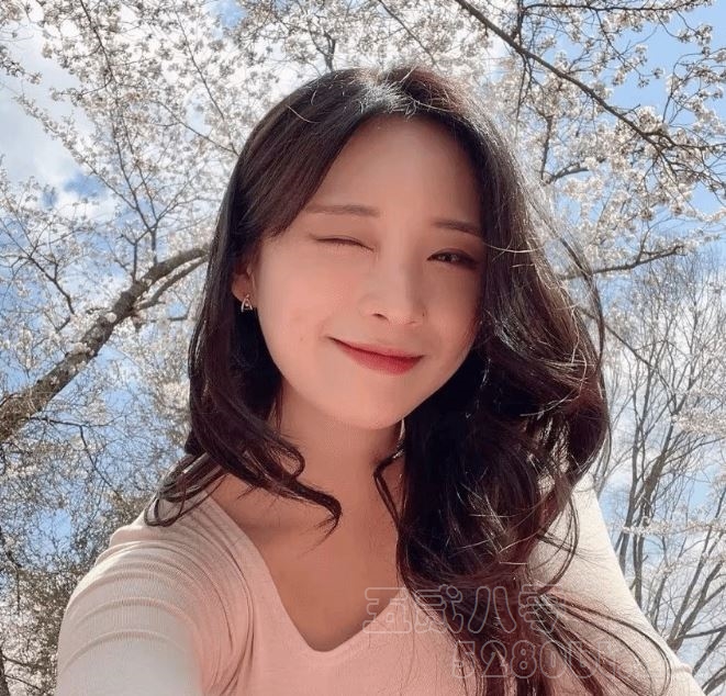 韩国网红练瑜伽的小姐姐Ggot Bbang 来认识一下吧预览图