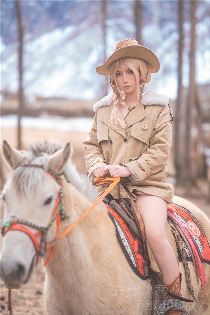 娇小软萌@小和甜酒 骑马 猎人[61P-1V-686.8M]推荐预览图