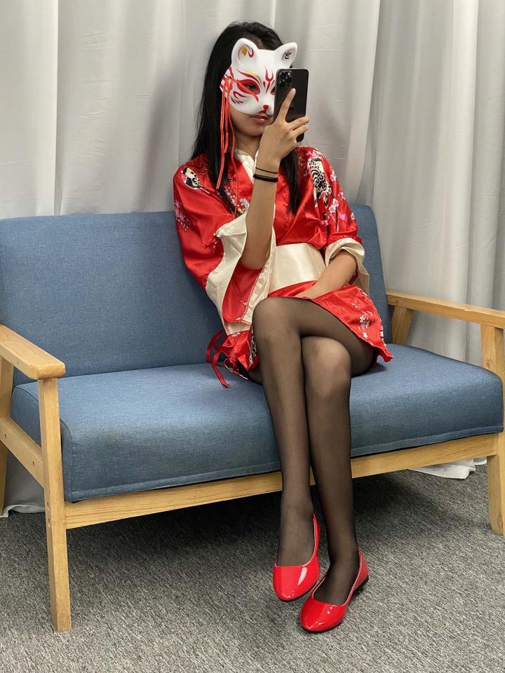 三禾摄影 VOL.052 和服 黑丝 肉丝 平底鞋[226P+1V／3.14GB]推荐预览图