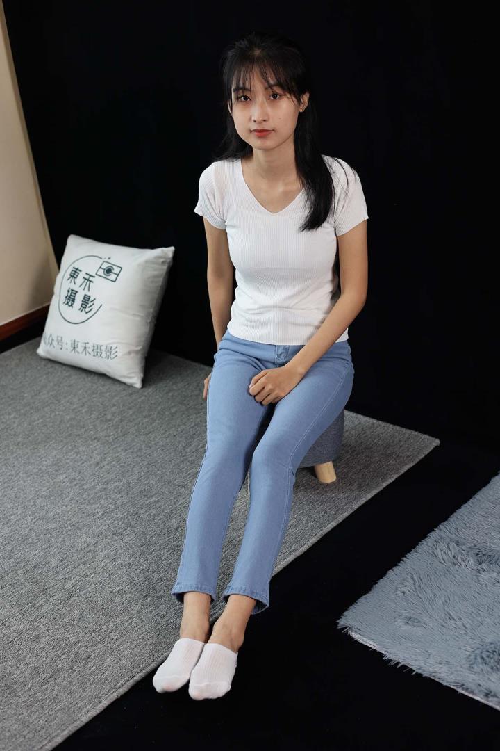 三禾摄影 VOL.065 牛仔裤 短丝 棉袜[298P+5V／3.18GB]推荐预览图