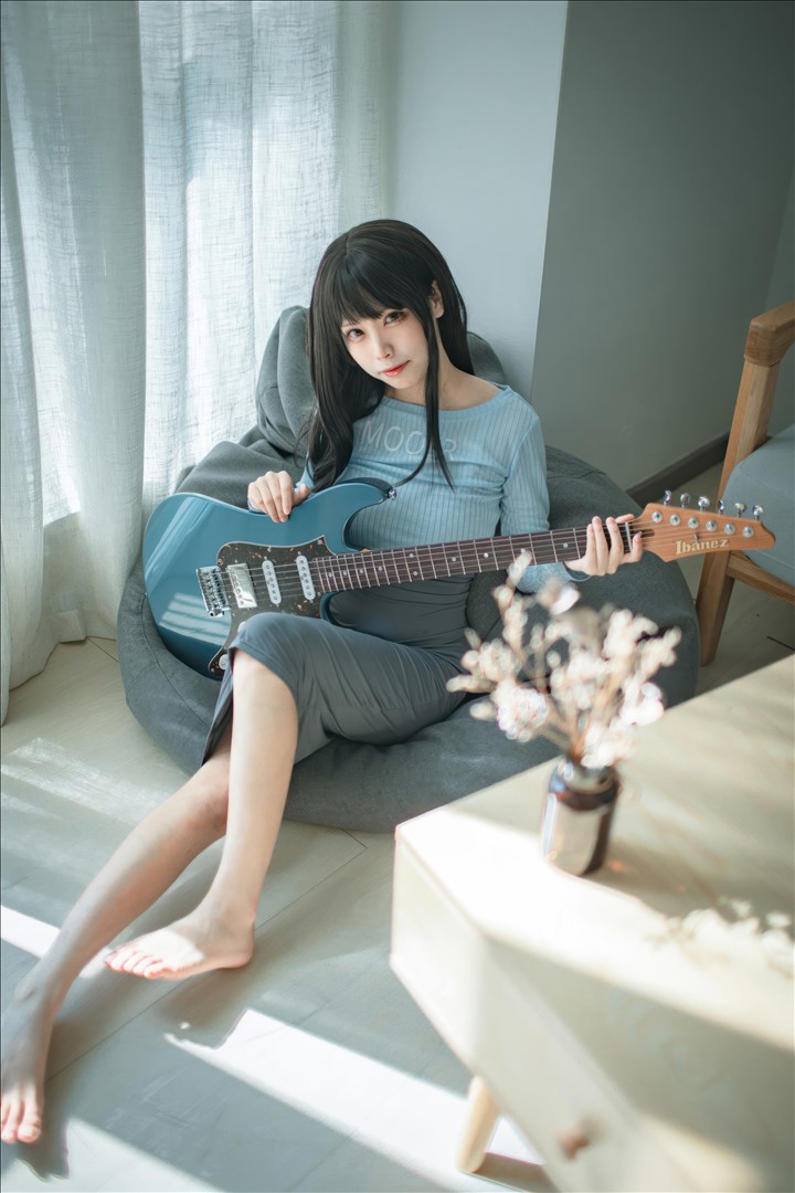 禁欲纯欲魅魔@三無人型 吉他妹妹[24P-223.8M]推荐预览图